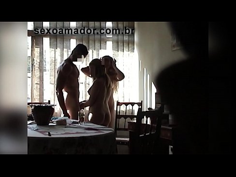 ❤️ సెక్స్ స్నేహితులు ఒక పెద్ద మనిషిని మరియు అతనితో ముగ్గురిని ఆహ్వానిస్తారు స్లట్స్ పోర్న్ వద్ద te.pornado-co.ru ❌️